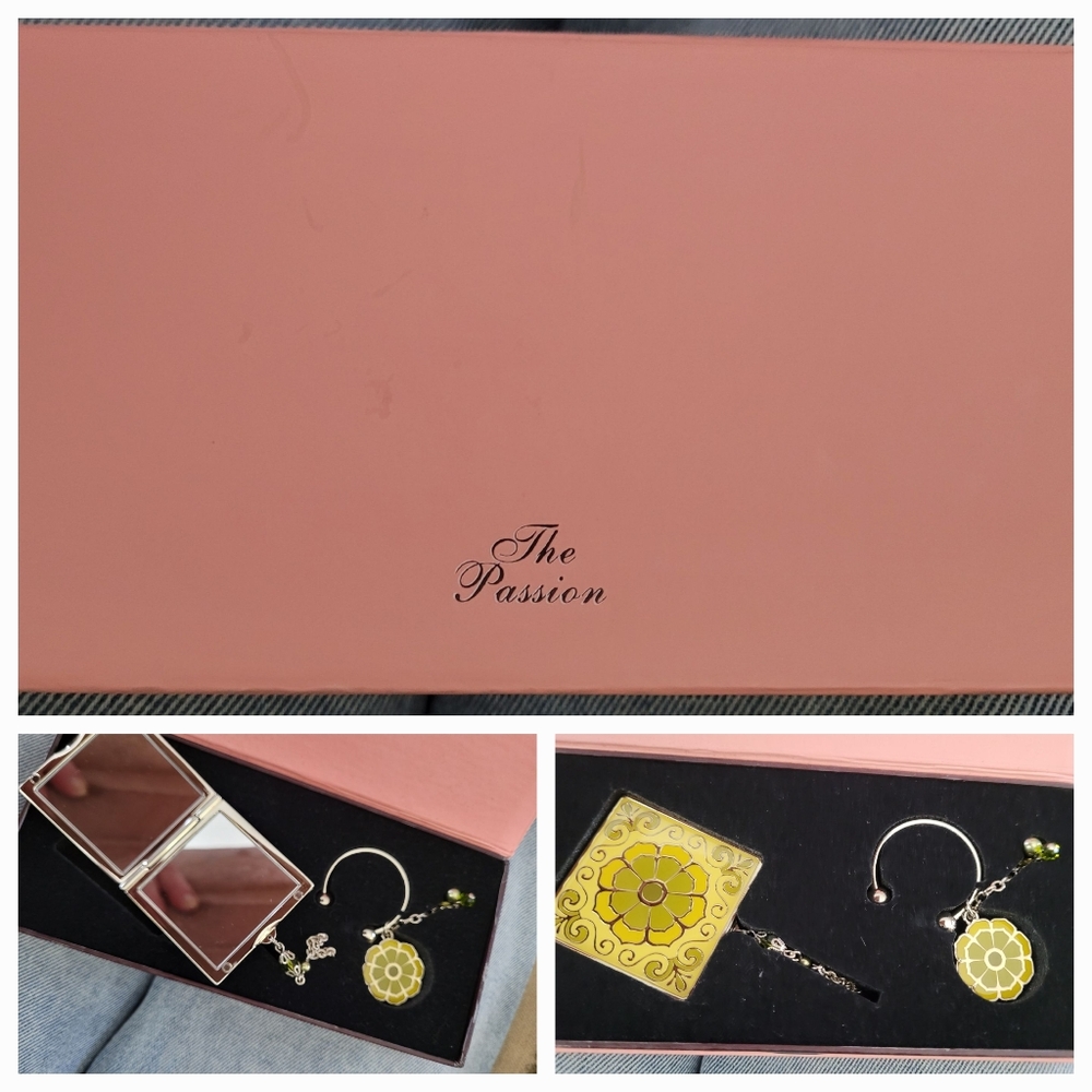 Purse Mirror / Key Ring Set / BOXED